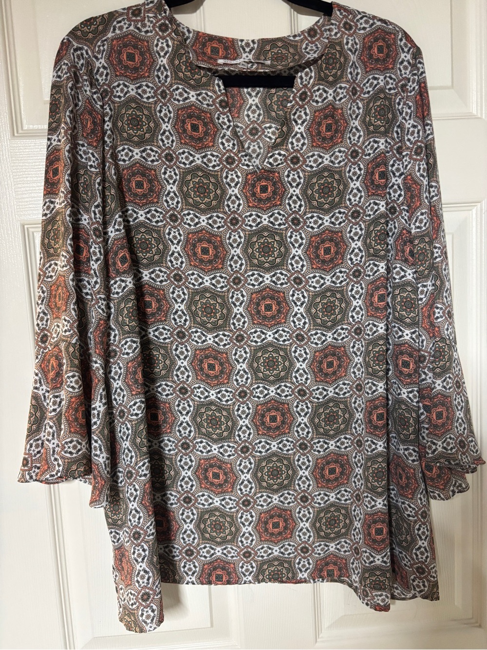 Women’s Printed Long-Sleeve Top in Olive and Coral